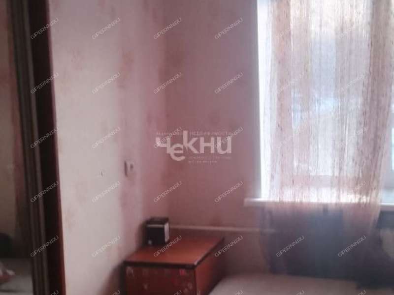 комната в доме 12а на улице Космонавта Комарова