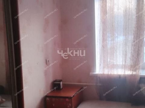 ul-kosmonavta-komarova-d-12a фото