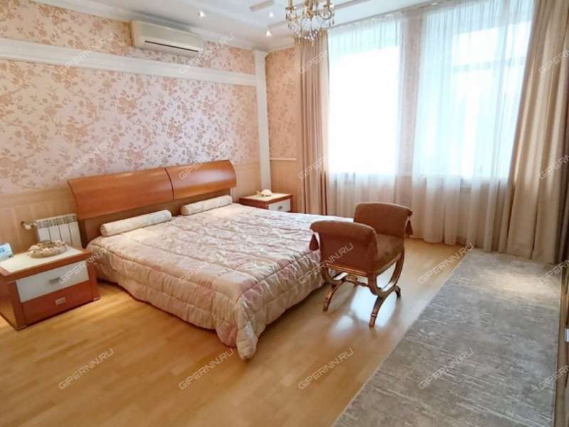 пятикомнатная квартира на Арзамасской улице дом 3