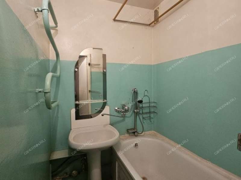 трёхкомнатная квартира на улице Героев Космоса дом 20