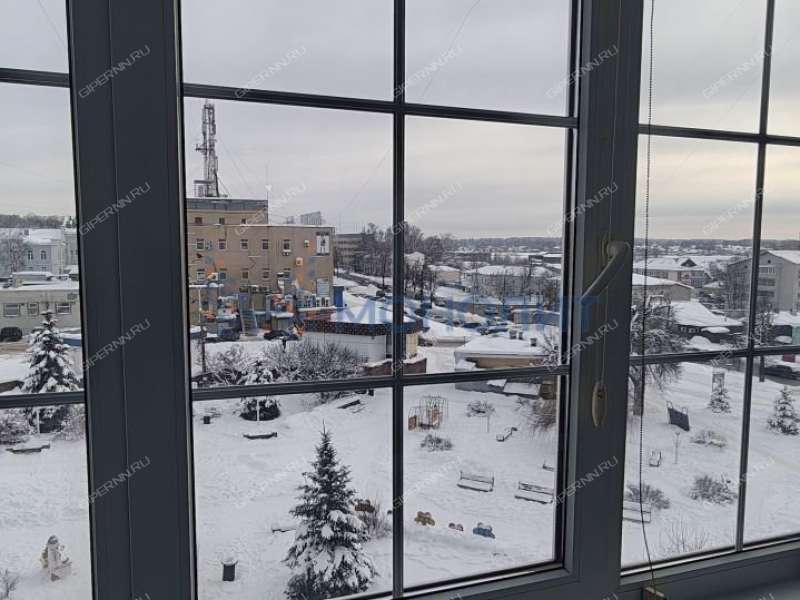 трёхкомнатная квартира в Центральном микрорайоне дом 1 город Выкса