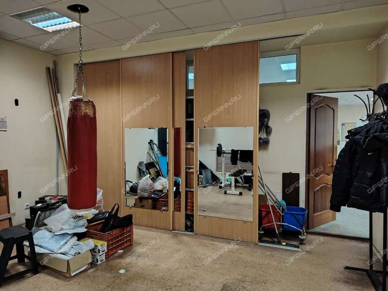 помещение под офис на Кузбасская ул, д.1