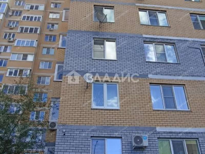 однокомнатная квартира на Волжской набережной дом 8