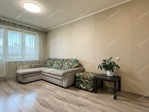 1-komnatnaya-ul-marshala-kazakova-d-8 фото