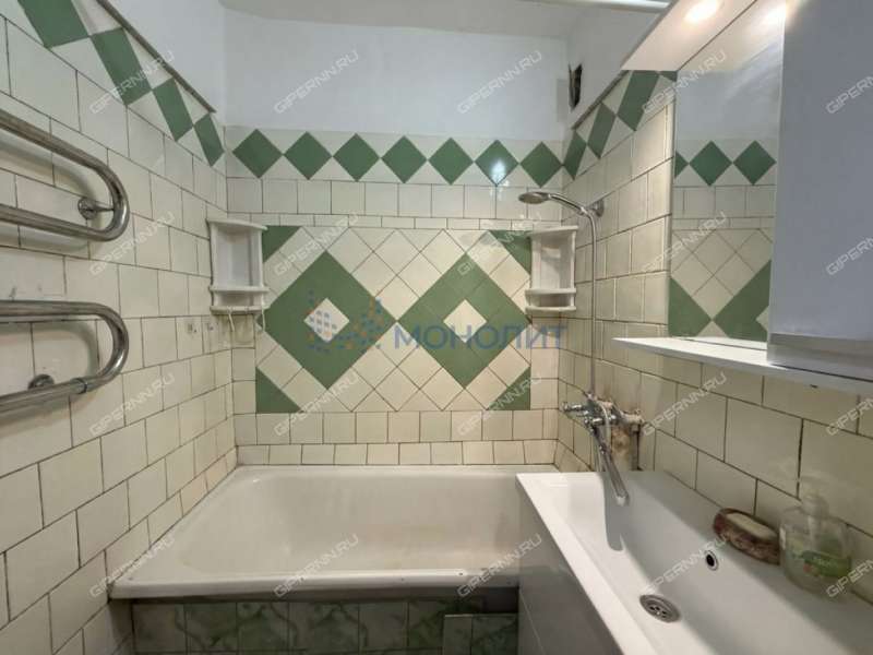 трёхкомнатная квартира на улице Маршала Голованова дом 33