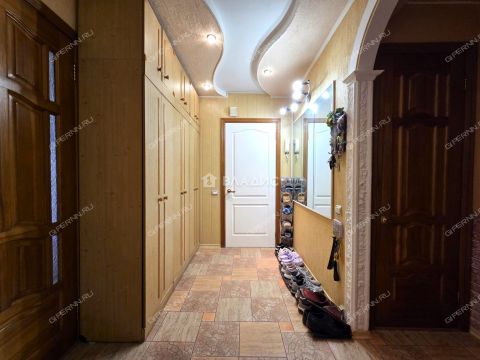 3-komnatnaya-ul-yablonevaya-d-14a фото