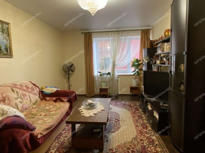 четырёхкомнатная квартира на Московском шоссе дом 17а