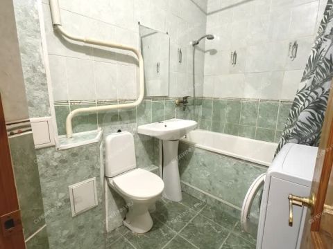 1-komnatnaya-per-svetlogorskiy-d-4a фото