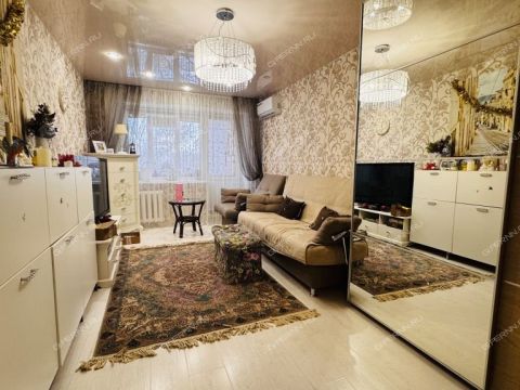 3-komnatnaya-ul-obuhova-d-45 фото