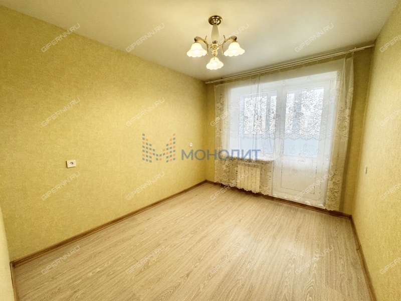 четырёхкомнатная квартира на Керченской улице дом 22