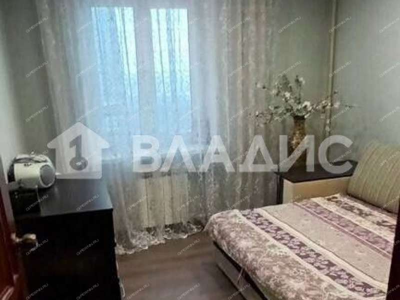 трёхкомнатная квартира на улице Родионова дом 180