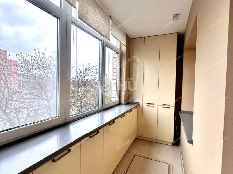 трёхкомнатная квартира на улице Коминтерна дом 139