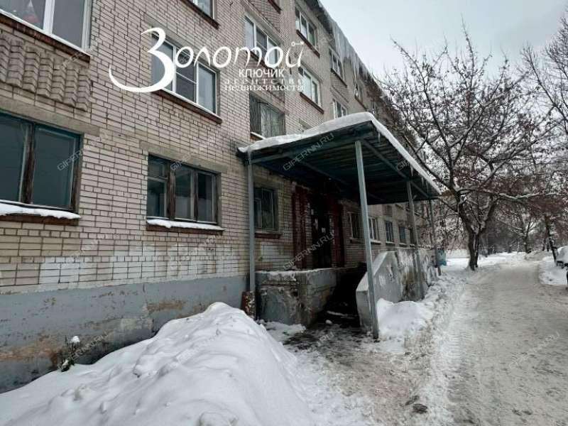 комната в доме 4/4 на улице Красных Партизан