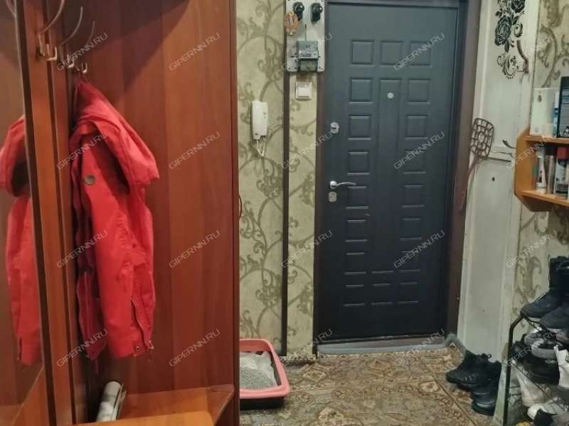 двухкомнатная квартира на проспекте Бусыгина дом 22