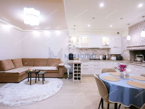 taunhaus-sl-verhnepecherskaya-d-421i фото