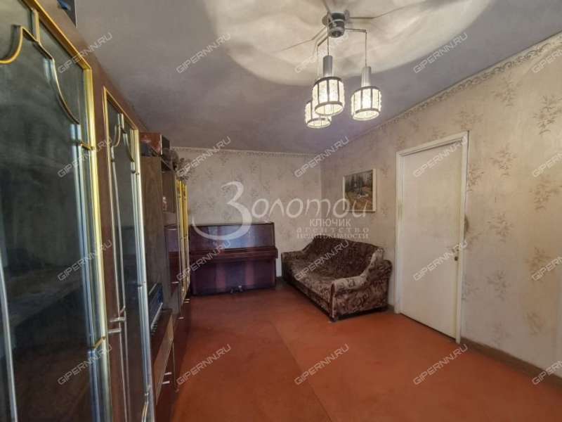 трёхкомнатная квартира на улице Сергея Есенина дом 38