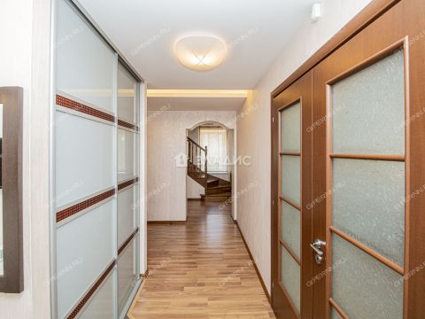 4-komnatnaya-ul-maksima-gorkogo-d-50 фото