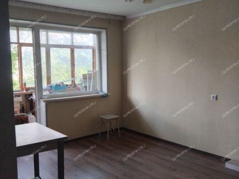 1-komnatnaya-ul-ivana-chugurina-d-1 фото
