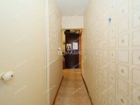 1-komnatnaya-ul-rodionova-d-5a фото