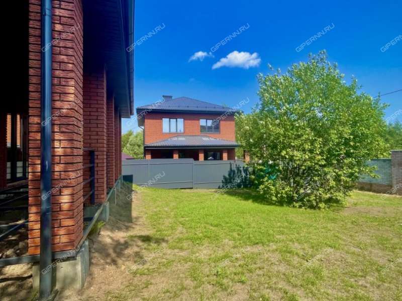 дом на Восточной улице село Великий Враг