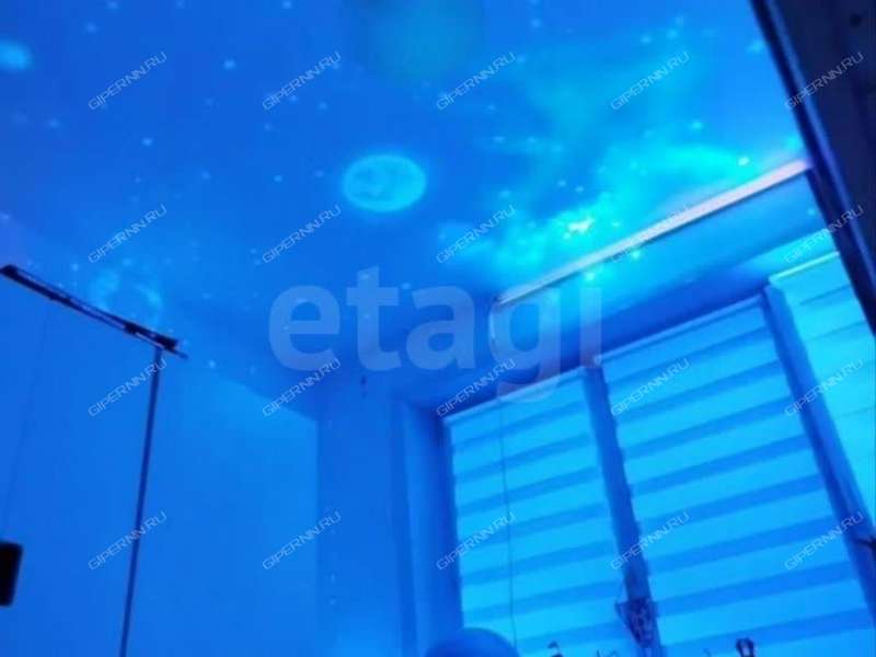 трёхкомнатная квартира на улице Адмирала Васюнина дом 12 к3