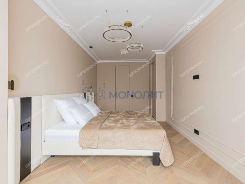 четырёхкомнатная квартира на Сенной площади дом 1