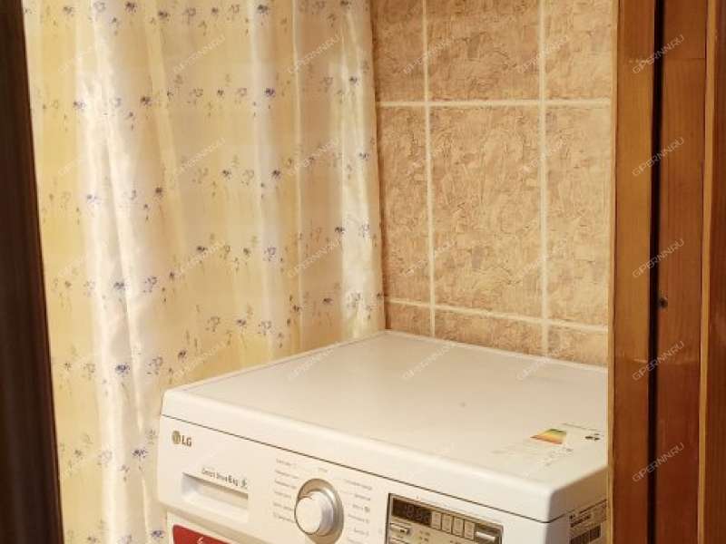 трёхкомнатная квартира на улице Куйбышева дом 59