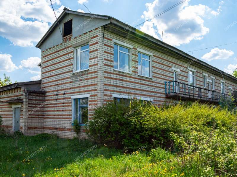 имущественный комплекс под офис на улице Центральная село Моисеевка