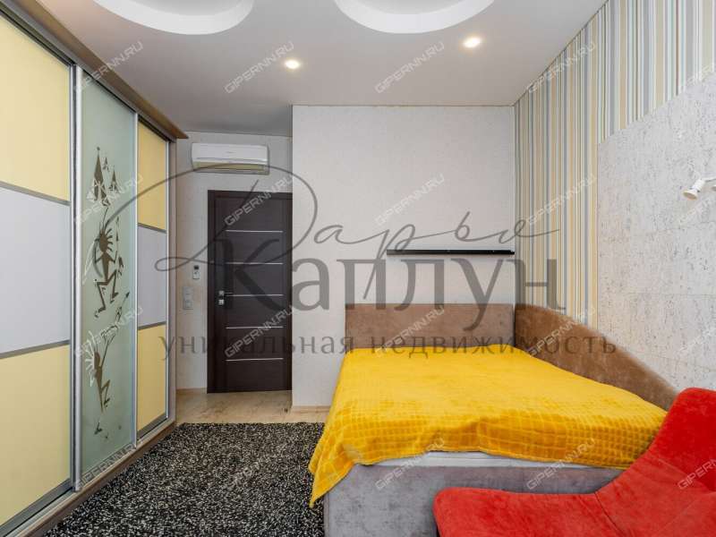 четырёхкомнатная квартира на улице Минина дом 19/6