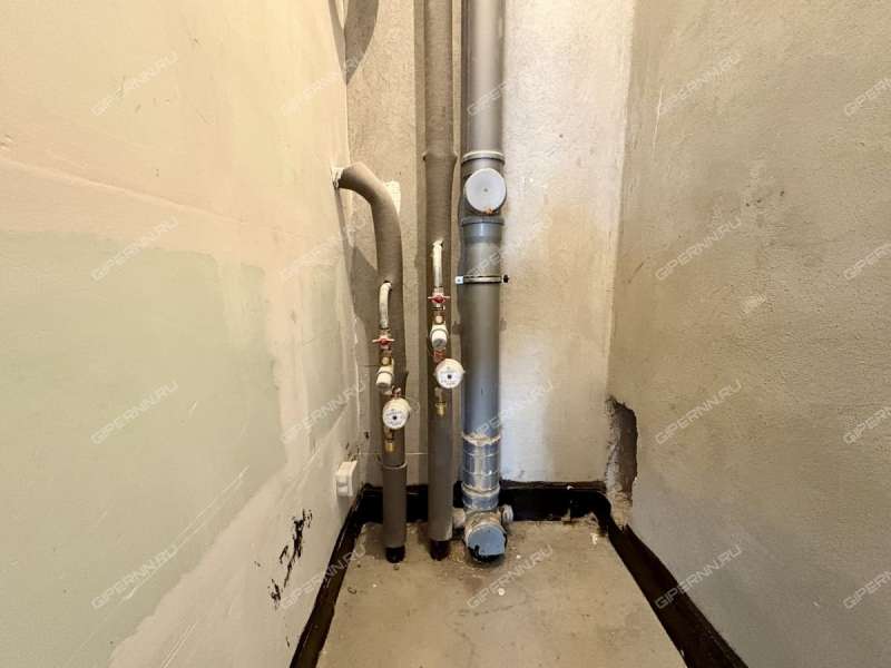 трёхкомнатная квартира на улице 40 лет Октября дом 15 к3