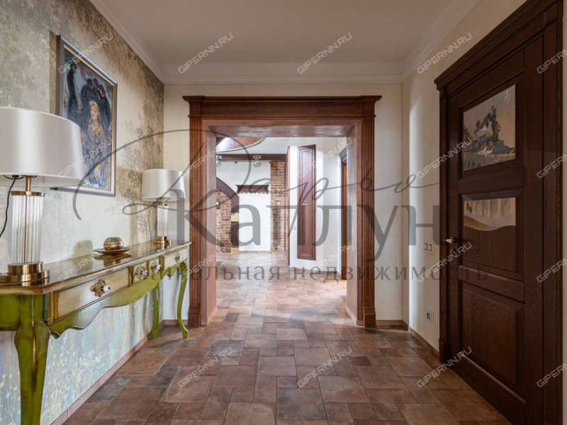 пятикомнатная квартира на улице Семашко дом 12