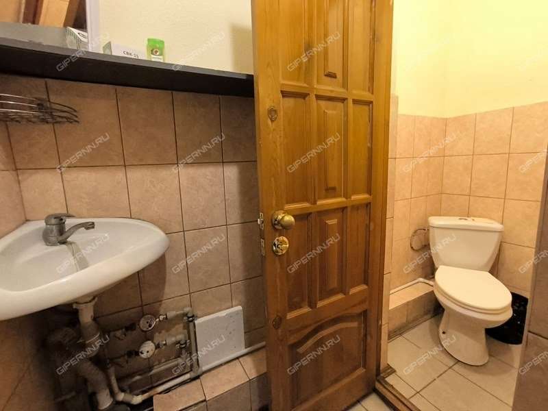 помещение под торговую площадь на Ижорская ул. д.18