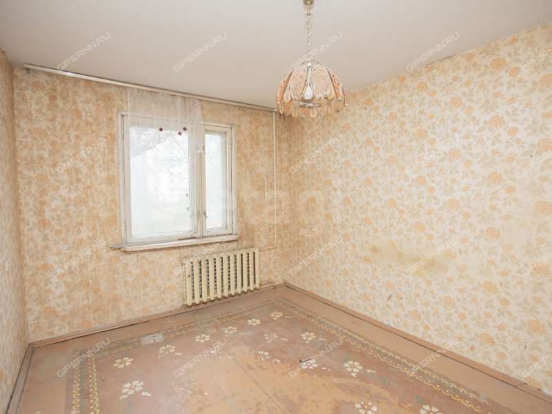 трёхкомнатная квартира на улице Маршала Голованова дом 33