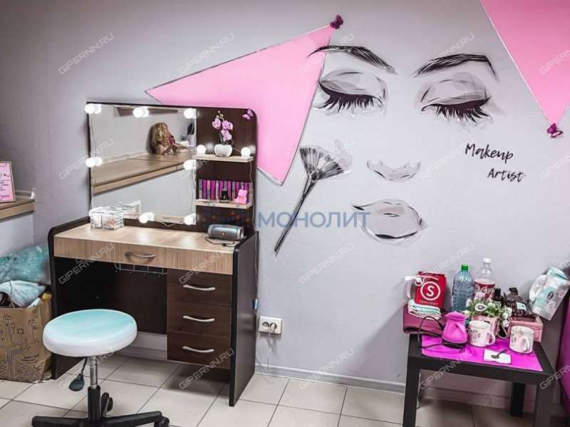 помещение под офис на улице Германа Лопатина