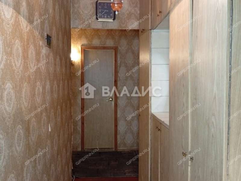 трёхкомнатная квартира на улице Героя Советского Союза Усилова дом 8