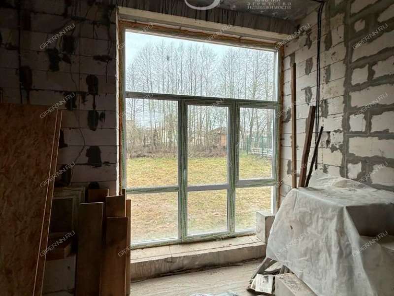 коттедж на Васильковая деревня Ройка