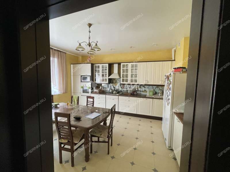 дом на улице 6-я Бор