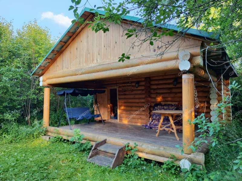 дом на Колхозной улице село Крутой Майдан