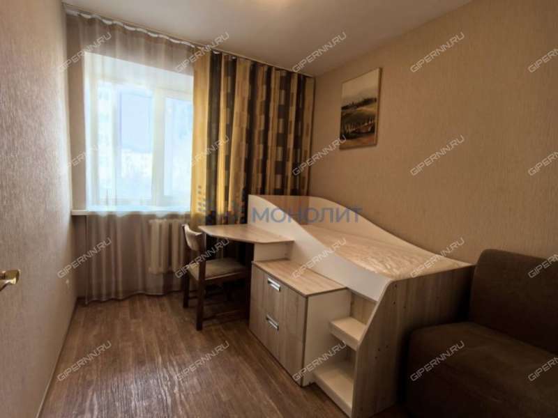 трёхкомнатная квартира на Республиканской улице дом 25