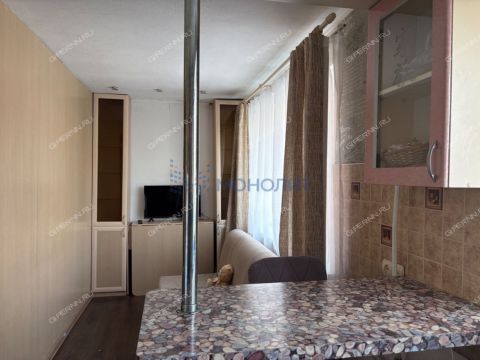 1-komnatnaya-ul-surikova-d-1 фото