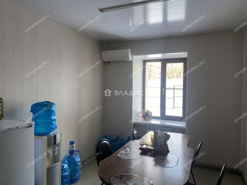 здание под офис на улице Баррикад