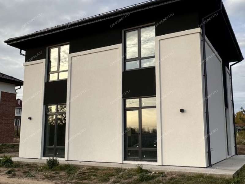 дом на Радужная ул. село Безводное